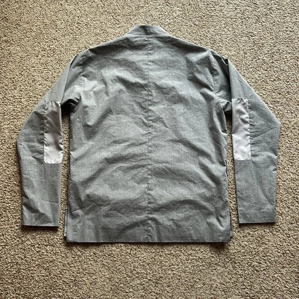 ORTTU Men’s Gray Hong Kong Belted Tech Light Technical Jacket Mandarin Collar